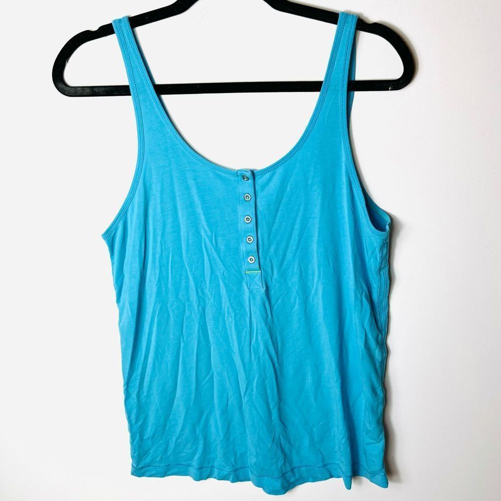 Lululemon Blue Button tank top